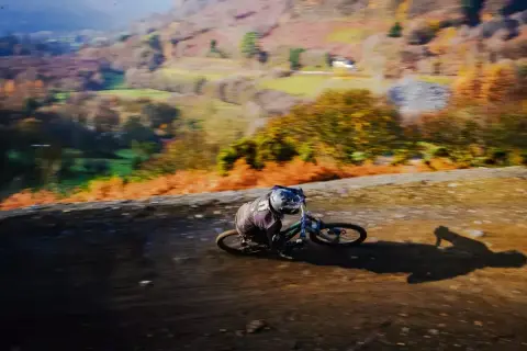 Obiektyw 80-200mm: Sekrety portretu, sportu i przyrody