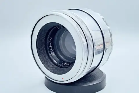 Helios-44-2: Wybierz swój obiektyw i uzyskaj wirujące bokeh!
